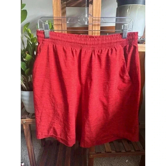 Lululemon Pace Breaker Short Size Large - Picture 5 of 8